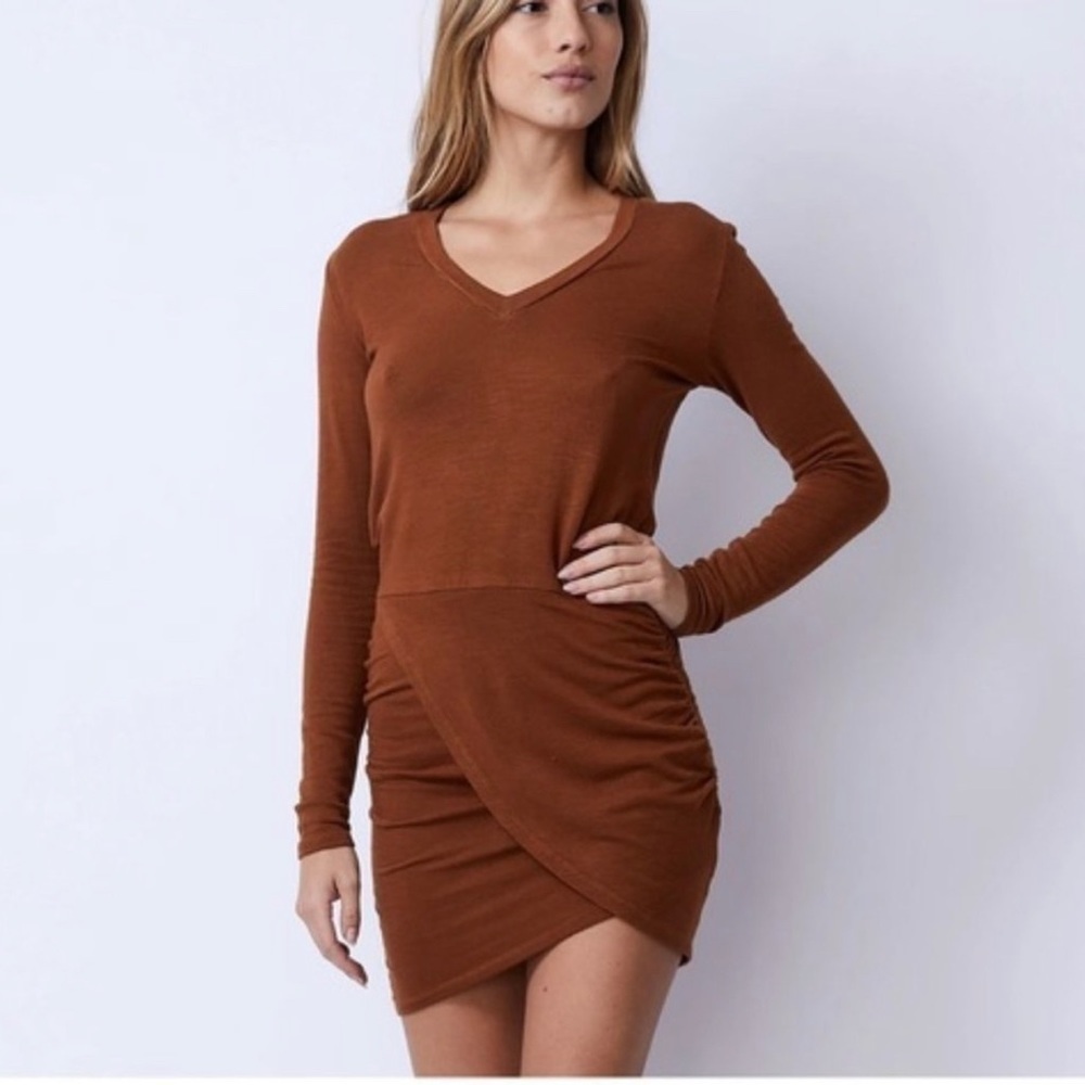 Monrow mini dress Super soft brown V-Neck shirred stretchy knit long sleeve